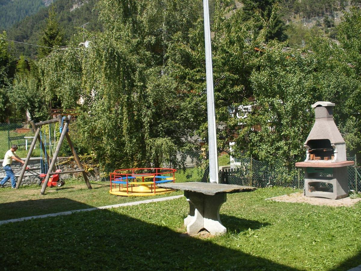 Valley Vacanze Brusson Exterior photo