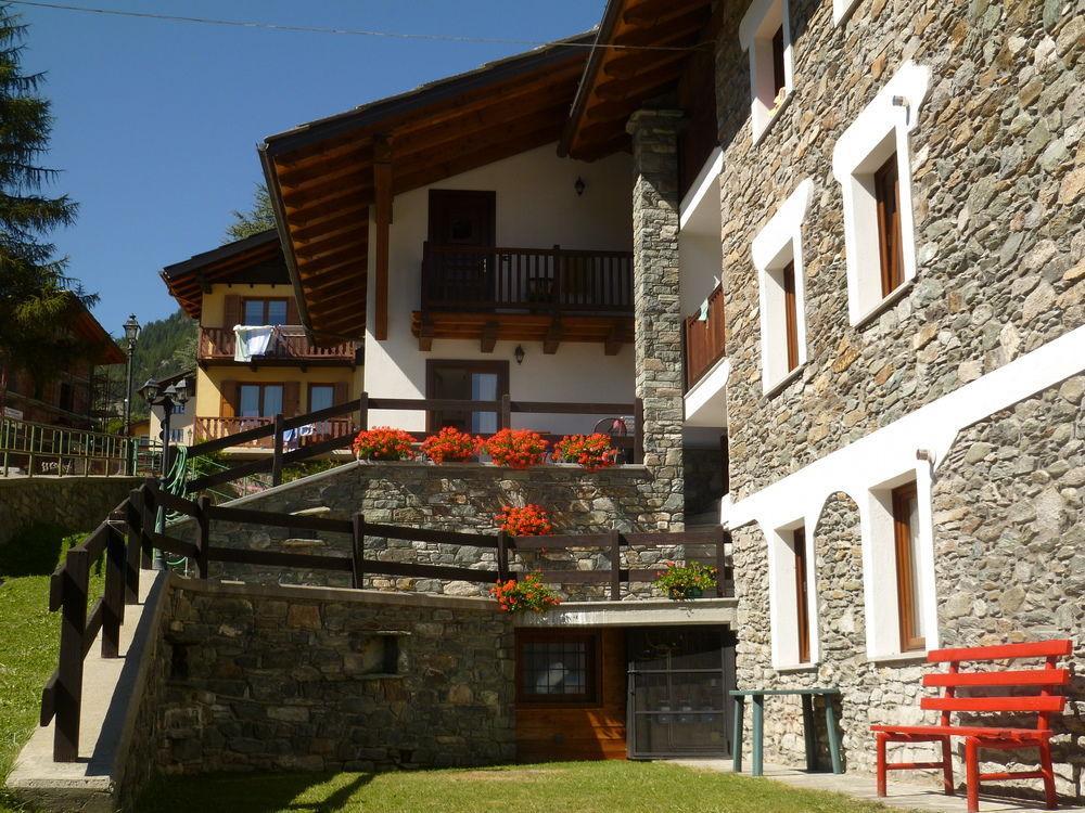 Valley Vacanze Brusson Exterior photo